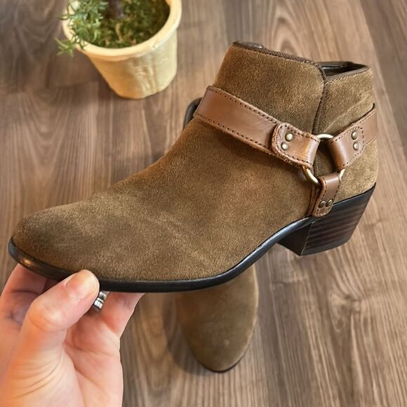 SAM EDELMAN PHOENIX GREEN AND TAN ANKLE BOOTIE GENUINE SUEDE SIZE 6 - Picture 4 of 9